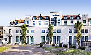 Das 4-Sterne-Hotel 402-merh in Düsseldorf am Rhein