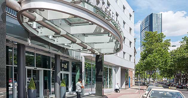 Urlaub im 4-Sterne-Hotel in Dsseldorf am Rhein, Kurzurlaub mit Gelegenheit zur Rheinschifffahrt