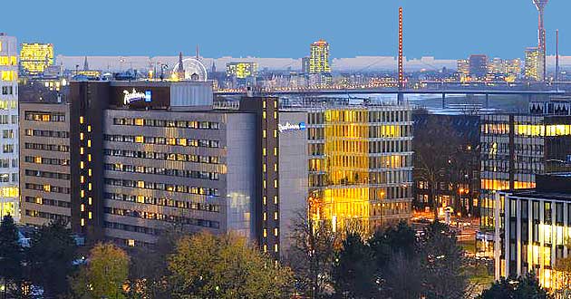 Urlaub in Dsseldorf am Rhein, Kurzurlaub in der Hauptstadt von Nordrhein-Westfalen am Niederrhein