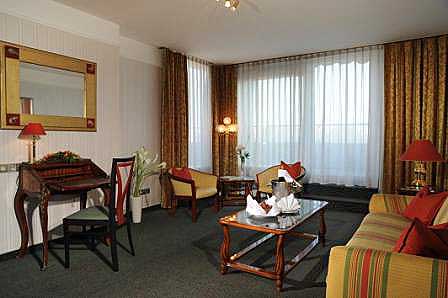 Suite Wohnzimmer 509-kbon Hotel in Kln-Marienburg am Rhein