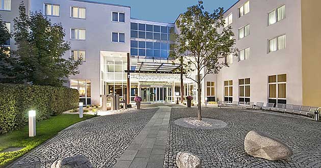 Urlaub im 4****Hotel am Main zwischen Frankfurt und Mainz in Hessen